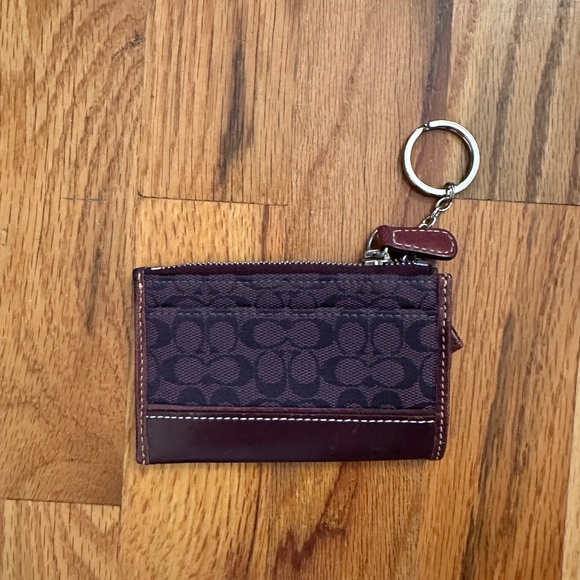 ✨ Coach Signature Deep Purple Key Pouch Wallet - Picture 2 of 5